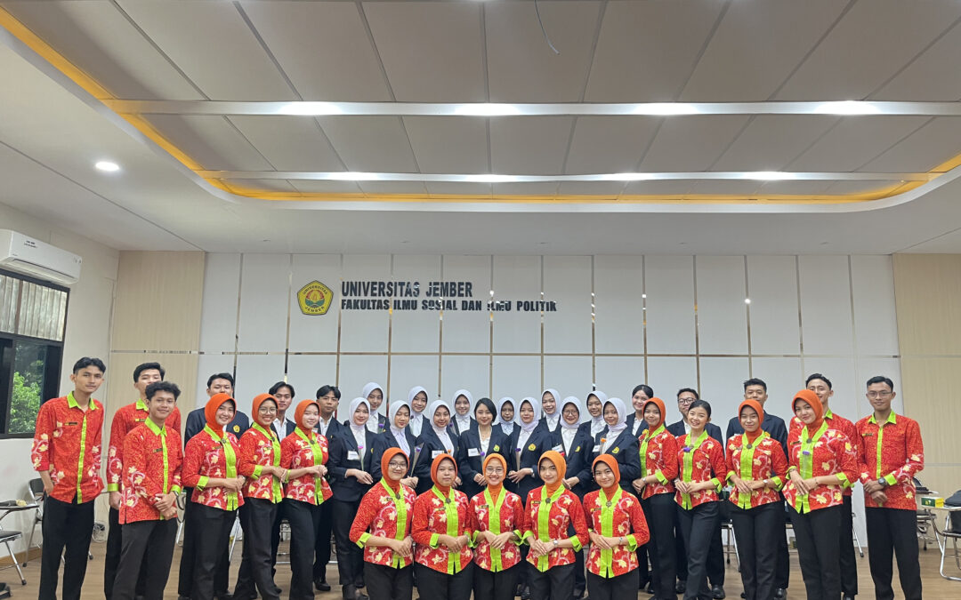 Anggota Magang UKM Protokol “Good Looking” Berkat Kelas Kecantikan & Ketampanan