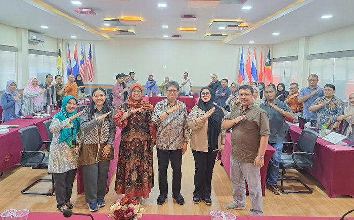 FISIP UNIVERSITAS JEMBER GELAR SERTIFIKASI KOMPETENSI PENELITI GUNA AKSELERASI PRODI BERSTANDAR INTERNASIONAL